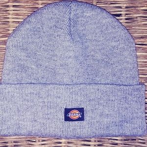 🧢Dickies mens gray beanie like new!
